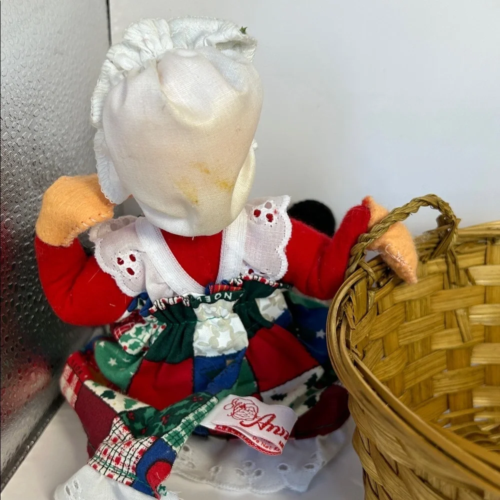 Annalee charming santa